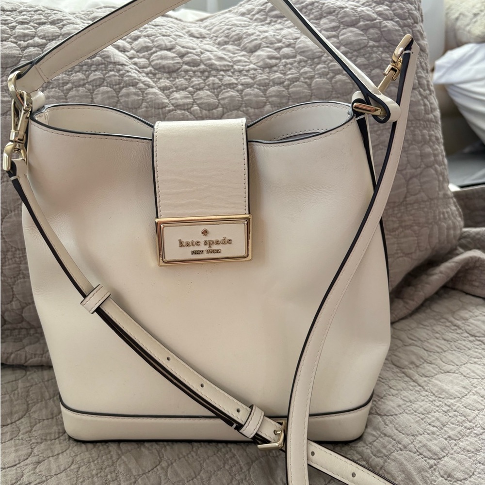 Kate Spade White Shoulder Bag with Adjustable Strap